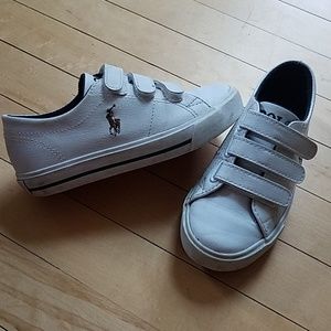 Boys shoes